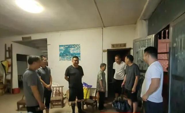 慈利縣楊柳鋪鄉(xiāng)|齊心協(xié)力，奮戰(zhàn)防汛一線