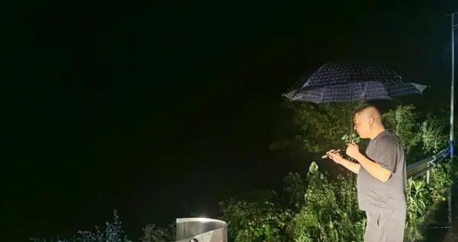 慈利縣楊柳鋪鄉(xiāng)|齊心協(xié)力，奮戰(zhàn)防汛一線